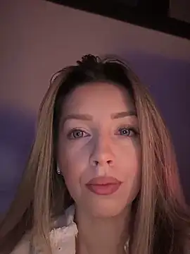 Snapshot of SonyaD_ chatting on 12/24/24, 05:38 SonyaD online show from 12/24/24, 05:38