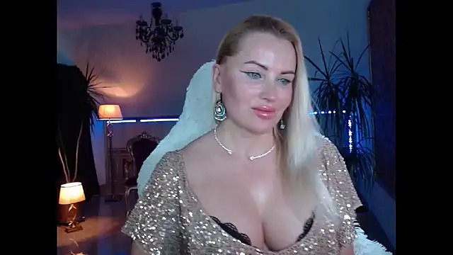 Snapshot of eyesangel22 chatting on 01/01/25, 06:26 eyesangel22 online show from 01/01/25, 06:26