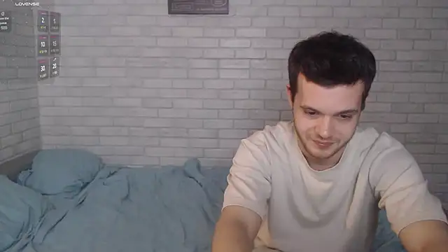 Snapshot of Fuckyoursecretary69 chatting on 01/27/25, 02:02 Fuckyoursecretary69 online show from 01/27/25, 02:02