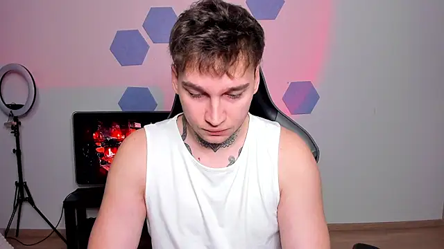 Chris Tyson online show from 12/18/25, 09:37