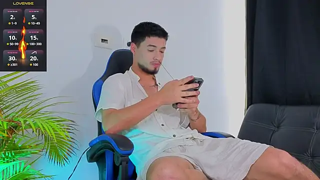 EdwardRoss  online show from 11/15/25, 09:00