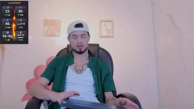 EdwardRoss  online show from 06/03/26, 09:53