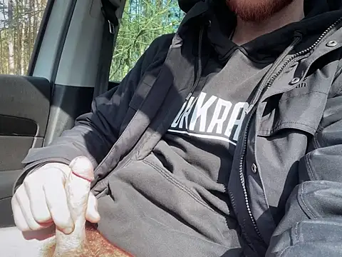 Snapshot of pietpietersen chatting on 03/16/25, 10:11 pietpietersen online show from 03/16/25, 10:11