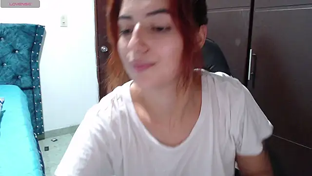 Kate lorens9 online show from 12/15/24, 03:13