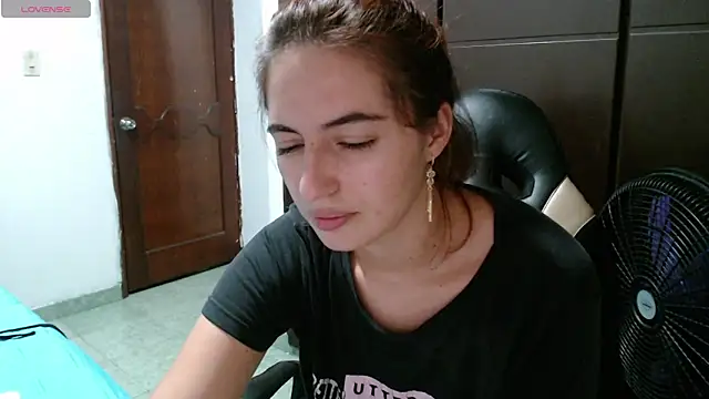 Kate lorens9 online show from 01/09/25, 12:14