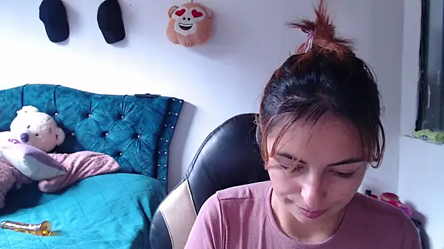 Kate lorens9 online show from 05/14/26, 02:24