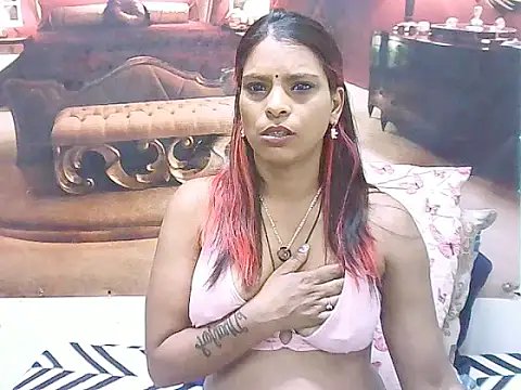 Snapshot of IndianSexyAss chatting on 02/19/25, 06:00 IndianSexyAss online show from 02/19/25, 06:00