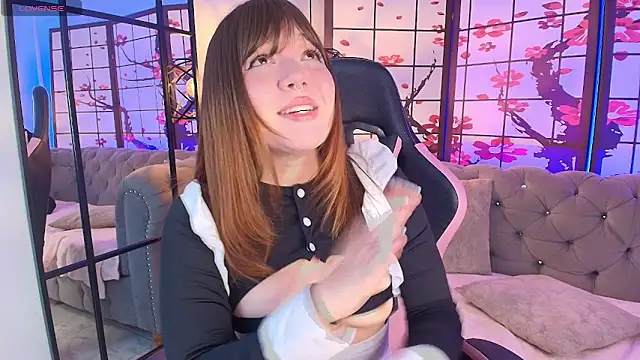 Fluffy Bubble21 online show from 03/08/26, 04:49