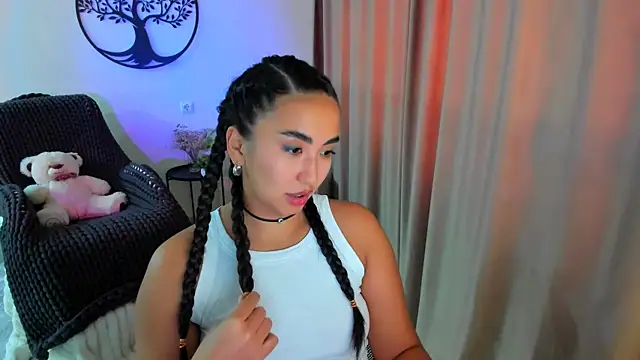 Snapshot of worldofkim chatting on 11/09/25, 08:34 worldofkim online show from 11/09/25, 08:34