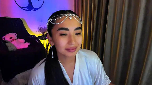 Snapshot of worldofkim chatting on 11/23/25, 08:19 worldofkim online show from 11/23/25, 08:19