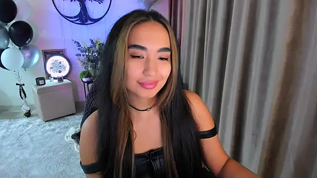 Snapshot of worldofkim chatting on 03/17/26, 03:00 worldofkim online show from 03/17/26, 03:00