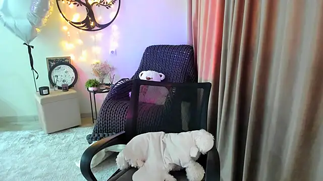 worldofkim online show from 05/16/26, 10:36