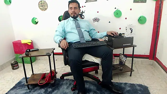 Snapshot of KalethBigDick chatting on 05/10/26, 03:55 KalethBigDick online show from 05/10/26, 03:55