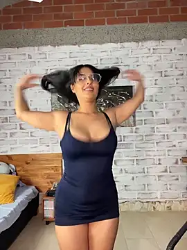 sofi johansson online show from 09/11/25, 07:36