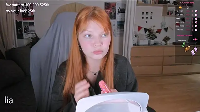 lil lia online show from 10/03/25, 04:04