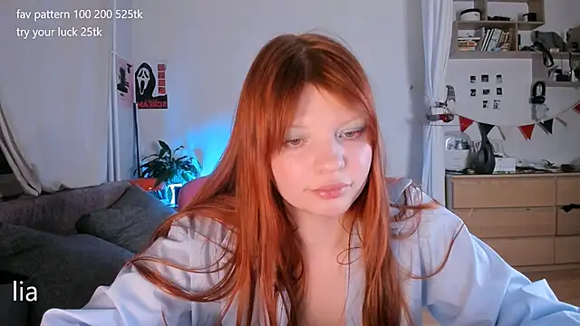 Snapshot of lil_lia chatting on 05/11/26, 11:02 lil lia online show from 05/11/26, 11:02