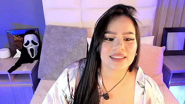 Miah gomez  online show from 11/01/25, 12:51