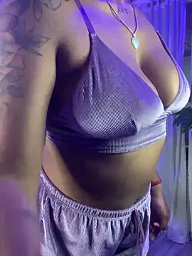 Snapshot of haiiley_more chatting on 02/08/25, 02:47 haiiley more online show from 02/08/25, 02:47