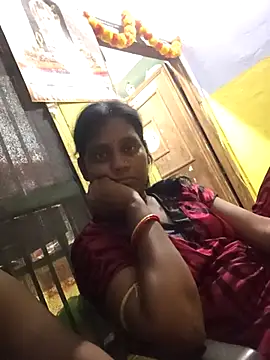 Snapshot of priyadarshiPRIYASEXCPL223 chatting on 04/19/26, 01:43 priyadarshiPRIYASEXCPL223 online show from 04/19/26, 01:43
