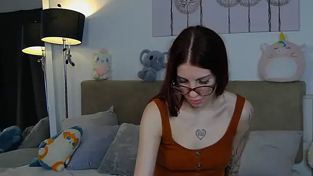 CassKiera online show from 09/10/25, 05:07