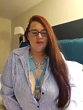 Snapshot of Sexy_Binxy chatting on 12/13/24, 10:23 Sexy Binxy online show from 12/13/24, 10:23