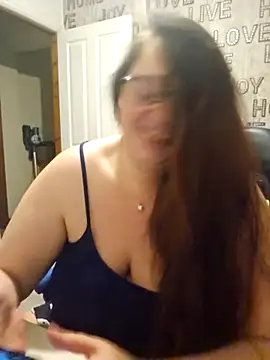 Snapshot of Sexy_Binxy chatting on 02/22/26, 05:08 Sexy Binxy online show from 02/22/26, 05:08