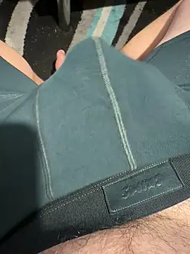 Snapshot of Kissoks1@xh chatting on 02/26/26, 07:35 Kissoks1xh online show from 02/26/26, 07:35