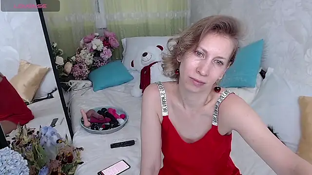 AdrianaSea online show from 05/25/26, 10:54