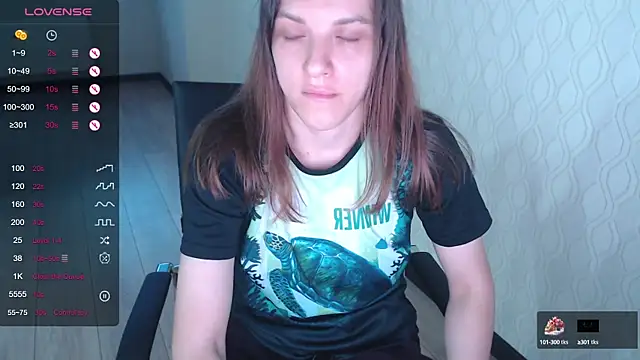 LisaHeart online show from 10/13/25, 02:06