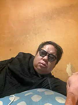 Snapshot of punk0805 chatting on 03/02/26, 01:40 punk0805 online show from 03/02/26, 01:40