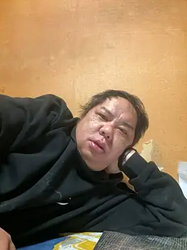 Snapshot of punk0805 chatting on 03/12/26, 12:00 punk0805 online show from 03/12/26, 12:00