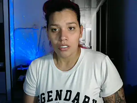 Snapshot of CarolinaRincon chatting on 02/12/25, 07:24 CarolinaRincon online show from 02/12/25, 07:24