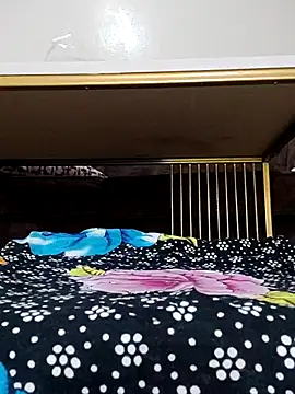 Snapshot of pearl7979 chatting on 02/12/25, 09:54 pearl7979 online show from 02/12/25, 09:54