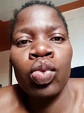 Snapshot of pearl7979 chatting on 09/23/25, 09:23 pearl7979 online show from 09/23/25, 09:23