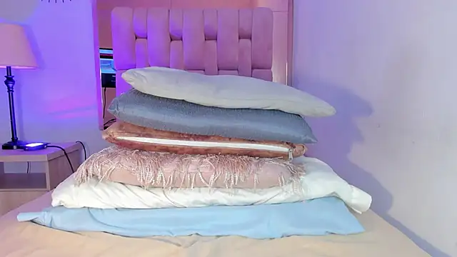 Voluptupus-girl online show from 03/08/25, 12:41