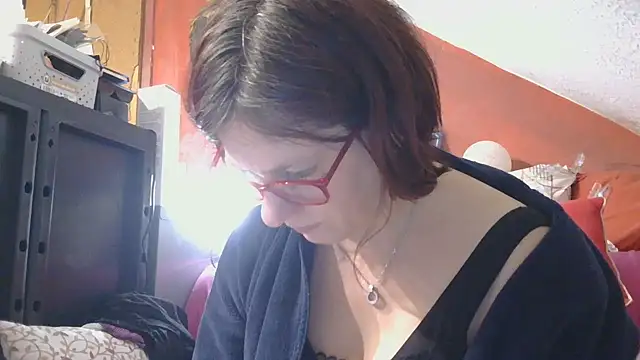 Snapshot of lanax chatting on 03/31/26, 01:00 lanax online show from 03/31/26, 01:00