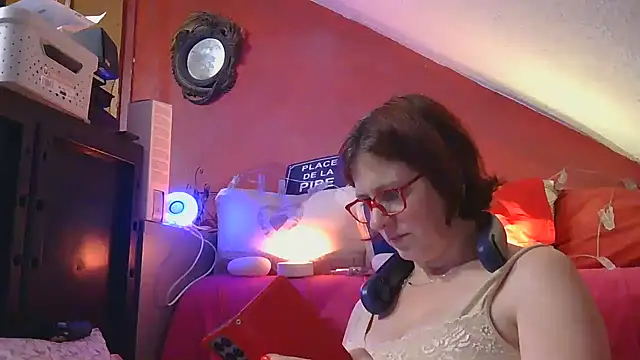 Snapshot of lanax chatting on 07/09/26, 12:31 lanax online show from 07/09/26, 12:31