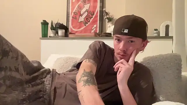 Snapshot of younghungginger chatting on 12/13/24, 12:20 younghungginger online show from 12/13/24, 12:20