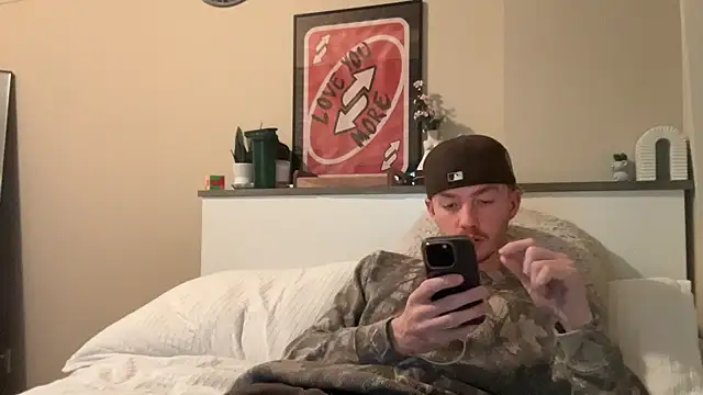 Snapshot of younghungginger chatting on 01/04/25, 05:48 younghungginger online show from 01/04/25, 05:48