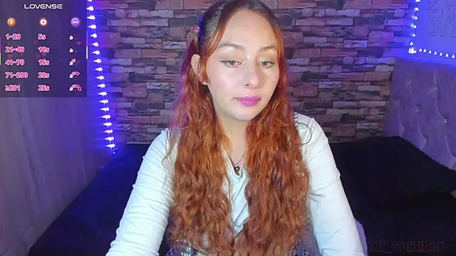 Snapshot of April_sommer1 chatting on 03/14/25, 04:43 April sommer1 online show from 03/14/25, 04:43