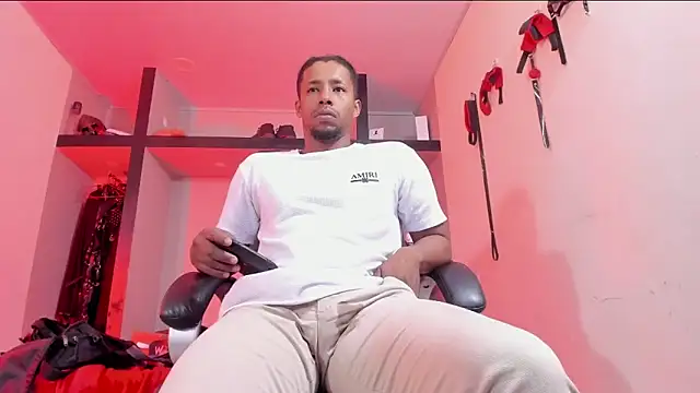 AlejoKhalifa  online show from 06/13/26, 11:52