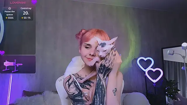 Britney Lynch online show from 03/23/25, 01:09