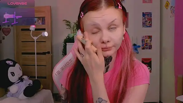 Britney Lynch online show from 11/10/25, 07:57