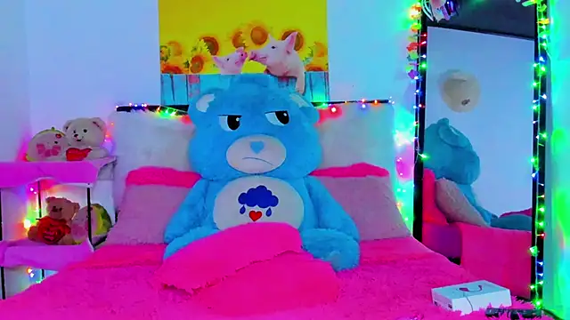 Candy Candy   online show from 03/19/25, 06:57