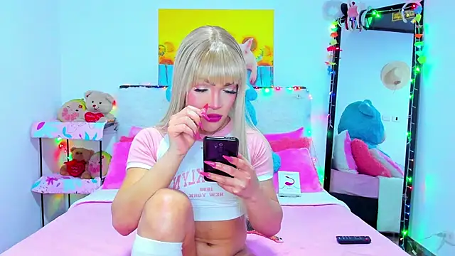 Candy Candy   online show from 09/28/25, 01:55