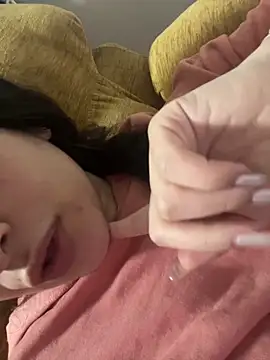 Snapshot of lylyacachonda chatting on 02/25/26, 11:25 lylyacachonda online show from 02/25/26, 11:25