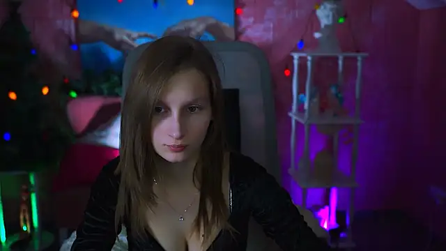 EllaHorton online show from 01/03/25, 08:32