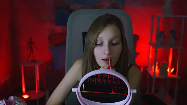 EllaHorton online show from 02/08/25, 06:43