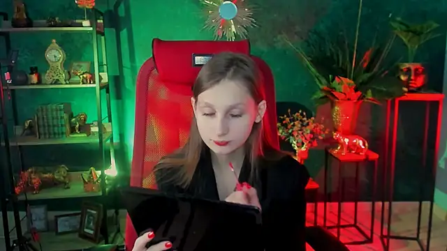 EllaHorton online show from 02/28/25, 12:31