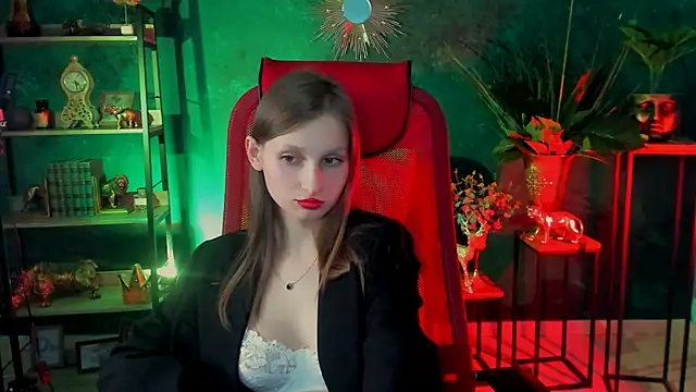 EllaHorton online show from 02/28/25, 06:41